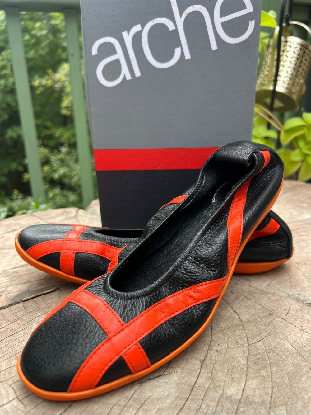 Arche CEYZAR Black and Orange Leather Slip-On Ballet Flats